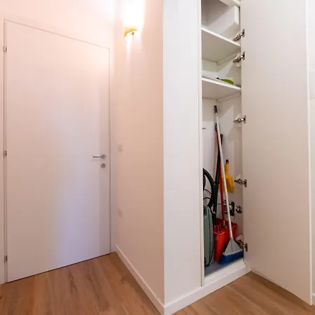 Housmart Corte Galluzzi 7/1 Apartamento *