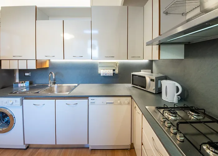 شقة Housmart Corte Galluzzi 7/1 *