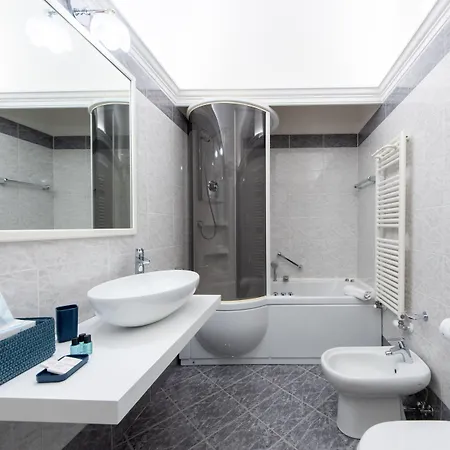 Housmart Corte Galluzzi 7/1 Appartement